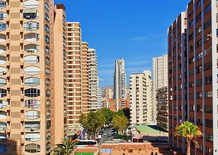 Versailles 2-9 דירה